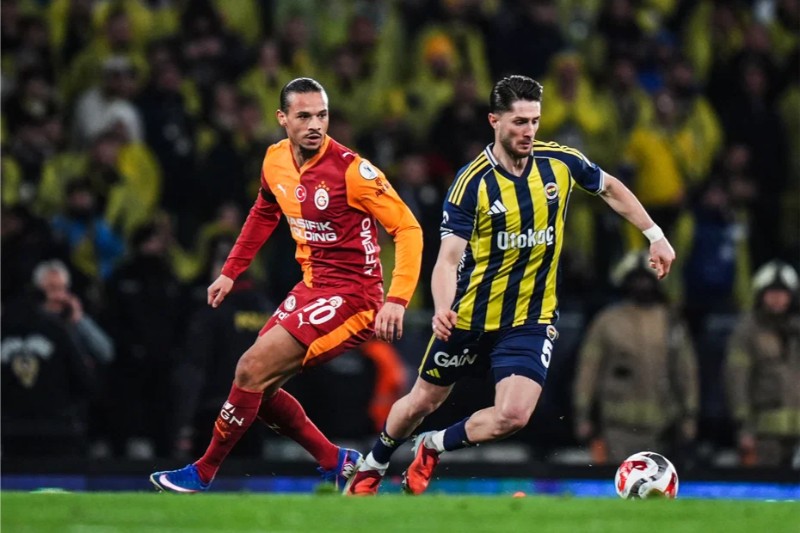 Galatasaray đủ sức đánh bại Fenerbahce